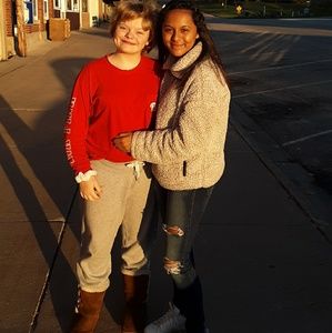 Meet your Posher, Kendra